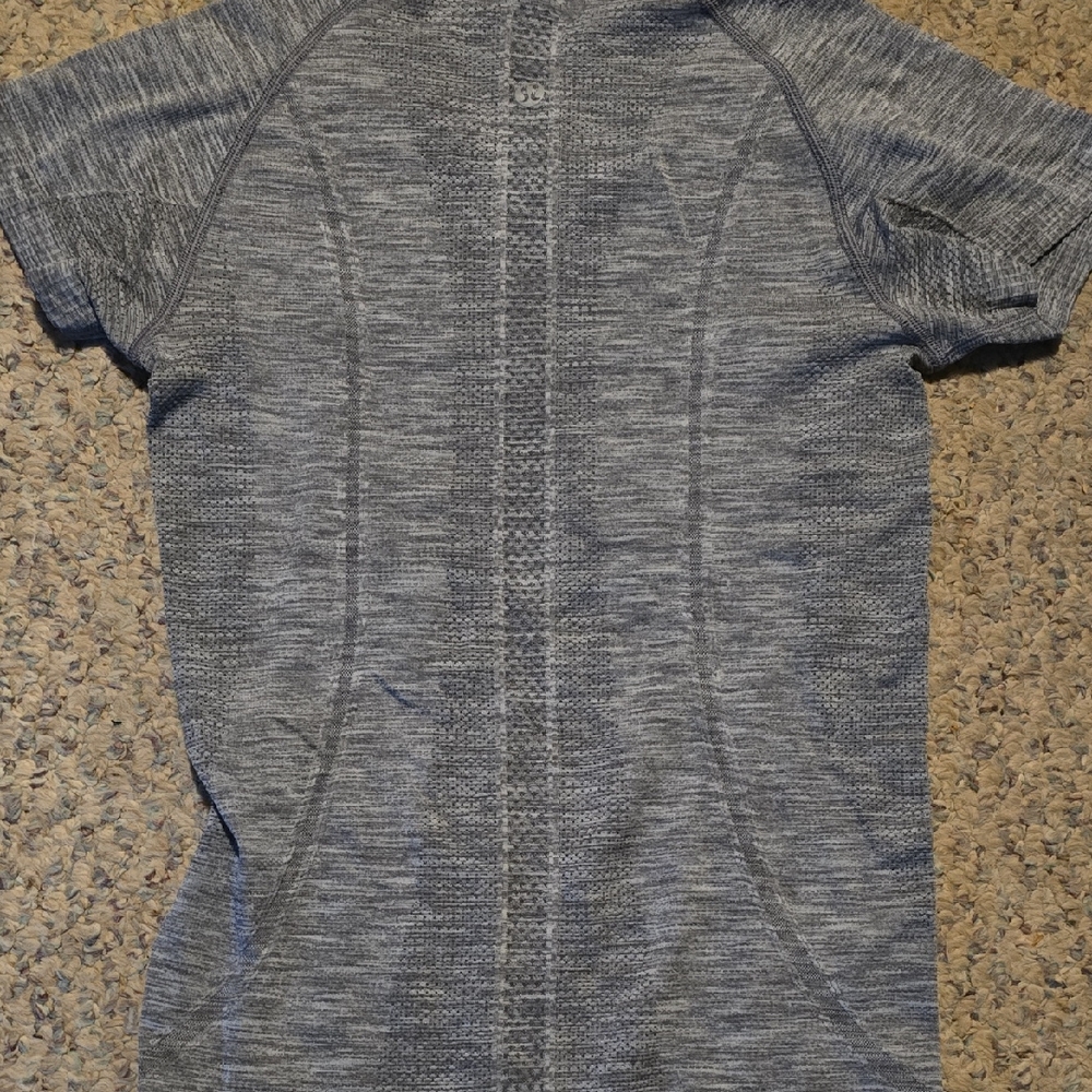 Lululemon Athletica Heathered Gray Performance Tee